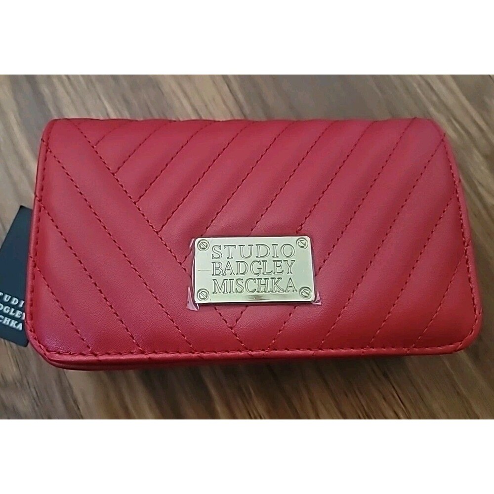 Badgley Mischka Red Purse W/ Gold Chain Strap Quilting BM-4181 W/ Tags